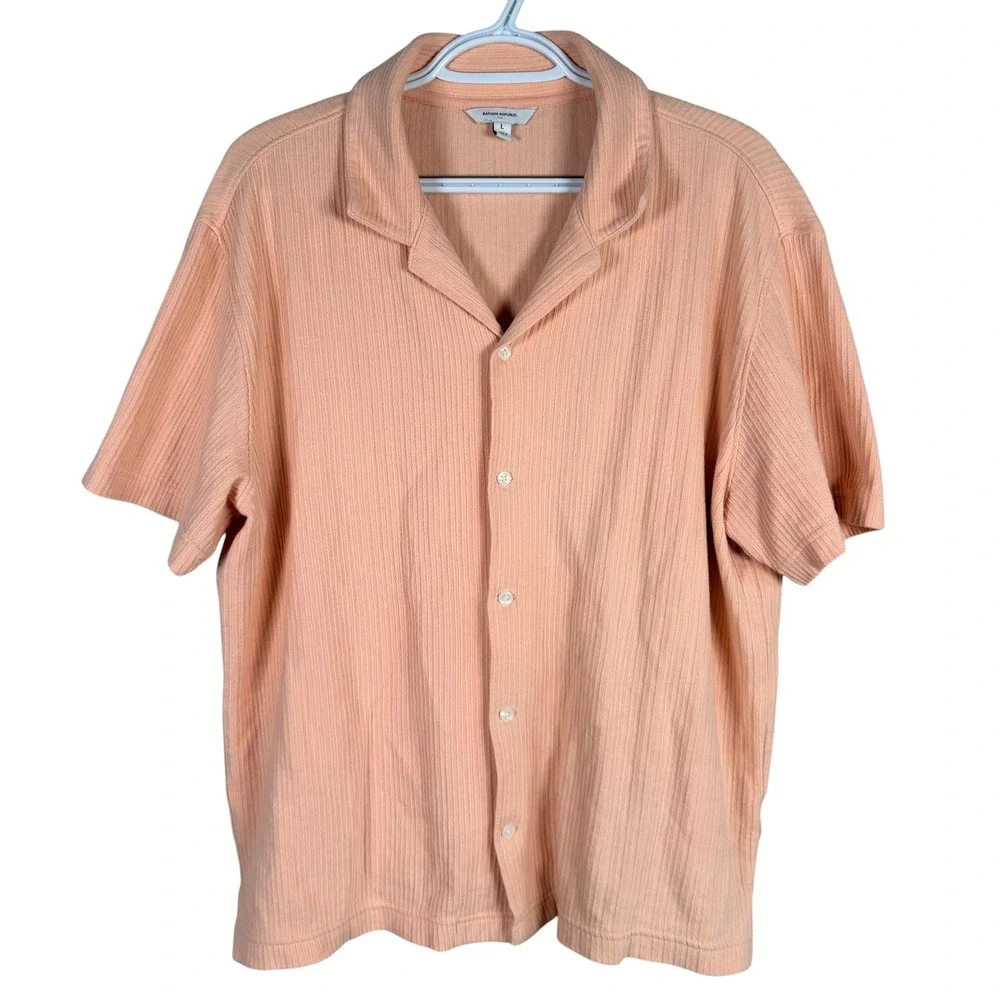 Banana Republic Button Up Shirt Mens L Peach Ribbed Cotton Short Sleeve Camp
